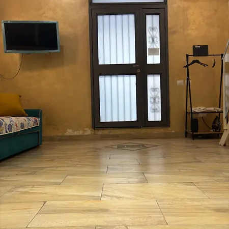 Indipendente Al Centro Di Apartamento